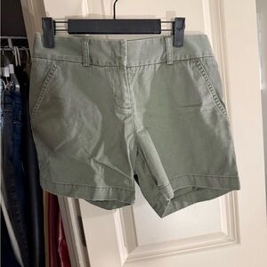 NWT J. Crew Cargo Women's Green Shorts Size 2